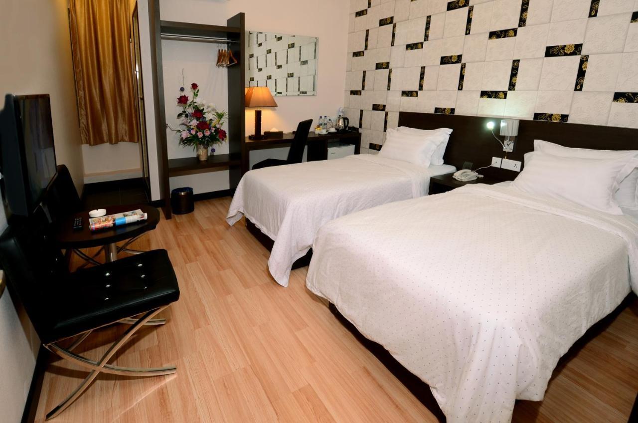Hotel Tebrau CT Johor Bahru Bagian luar foto