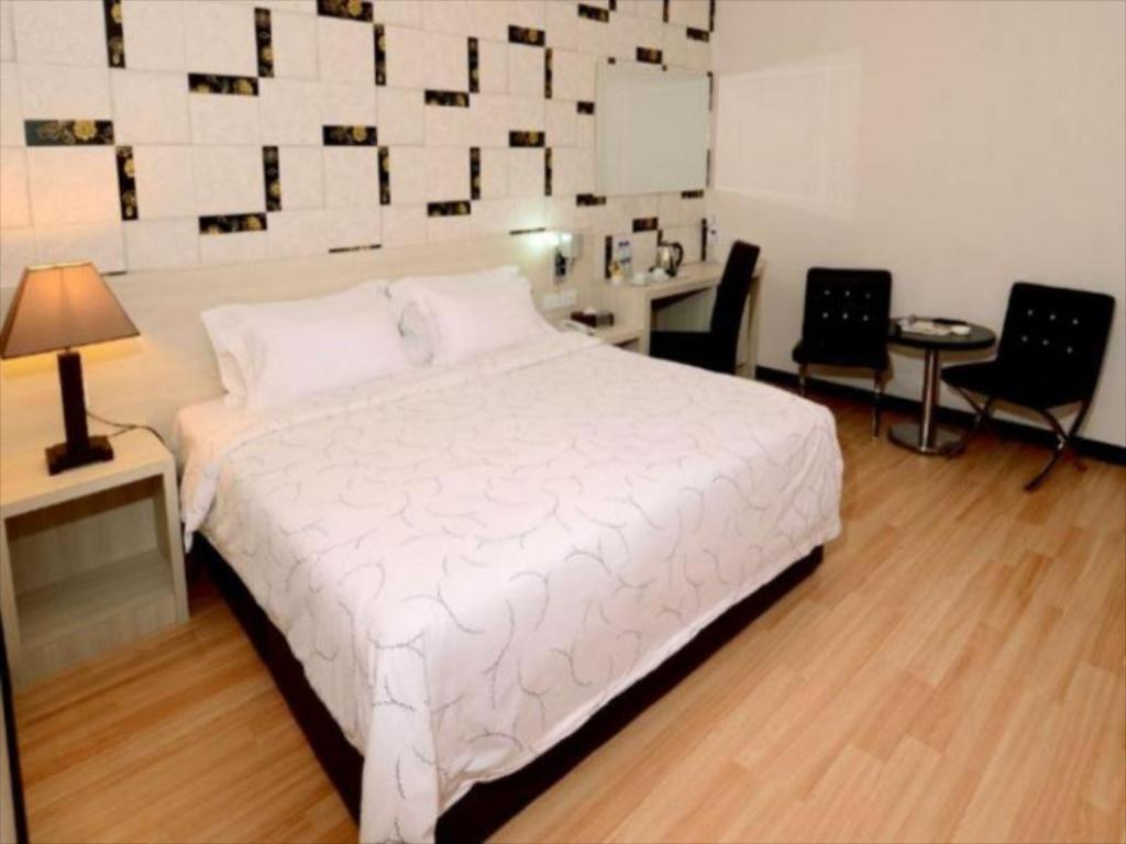Hotel Tebrau CT Johor Bahru Bagian luar foto