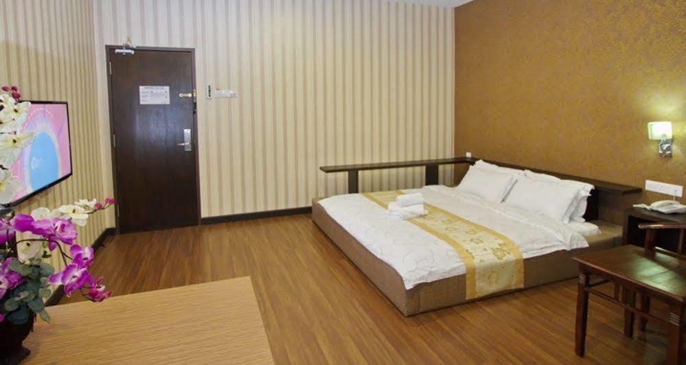 Hotel Tebrau CT Johor Bahru Bagian luar foto