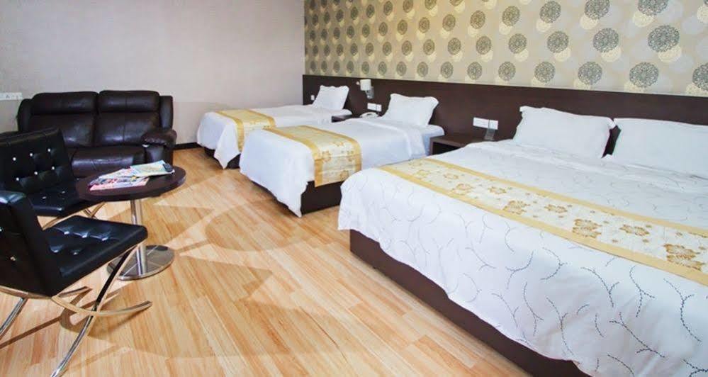 Hotel Tebrau CT Johor Bahru Bagian luar foto